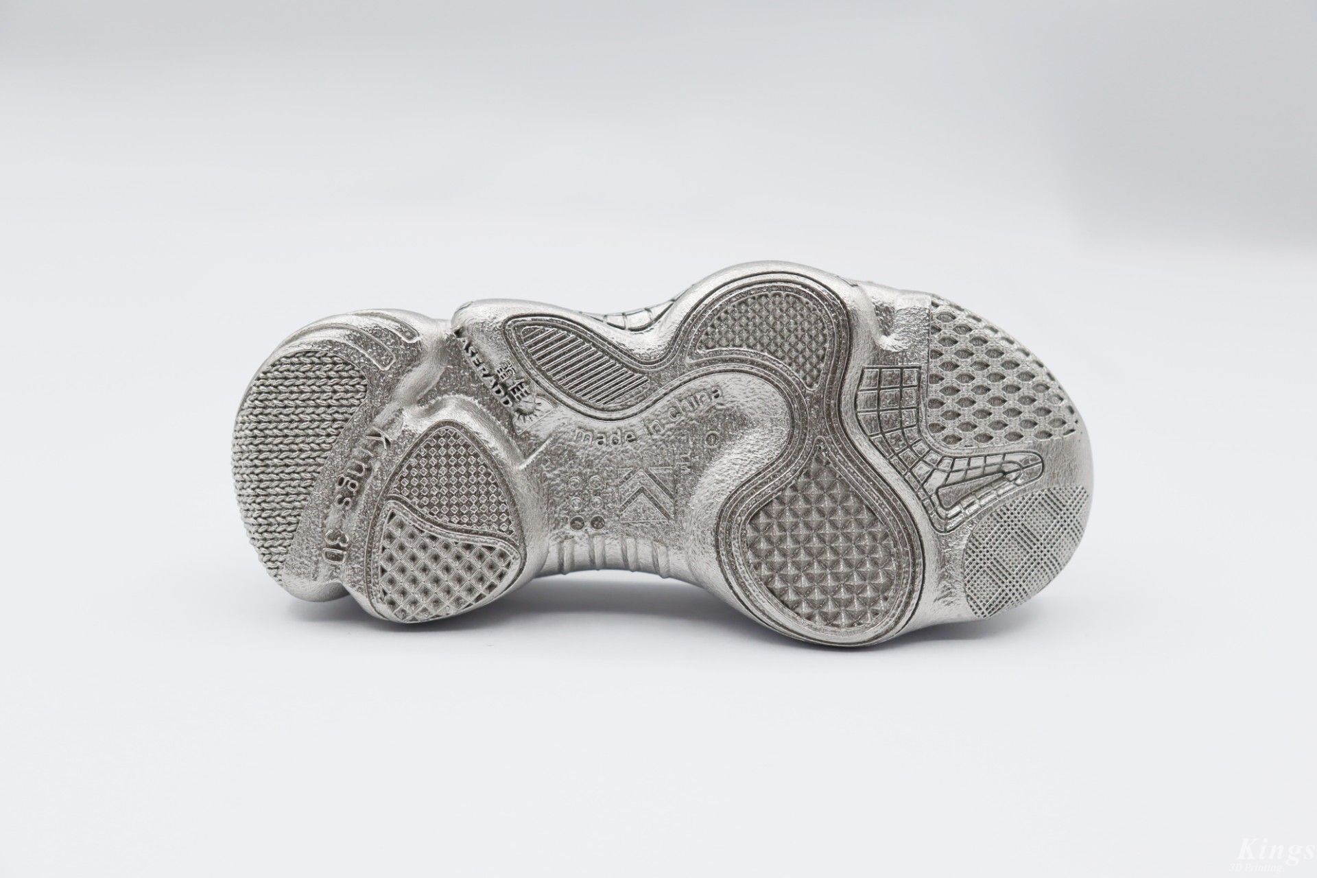 行業應用丨金石三維高精度3D打印鞋模助力傳統鞋企實現智能升級